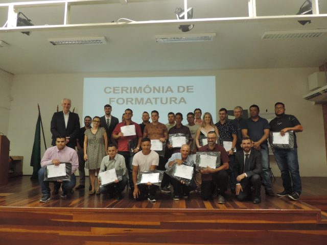 Formatura dos Mestres de Obras: determinação e gratidão